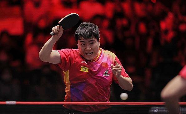 中国队横扫英格兰队，梁靖崑状态火热