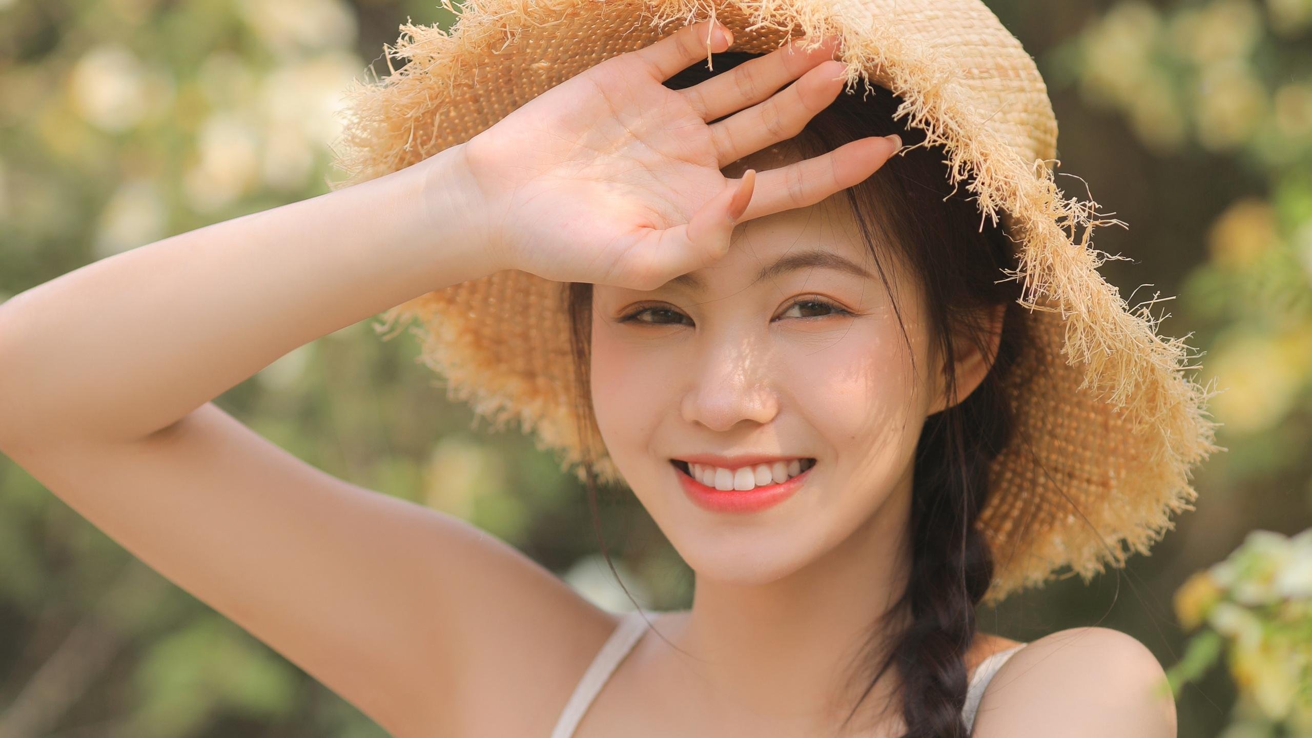 雨夜绝杀,周冠宇制胜超越,索伯车队逆袭梅赛德斯的奇迹之夜